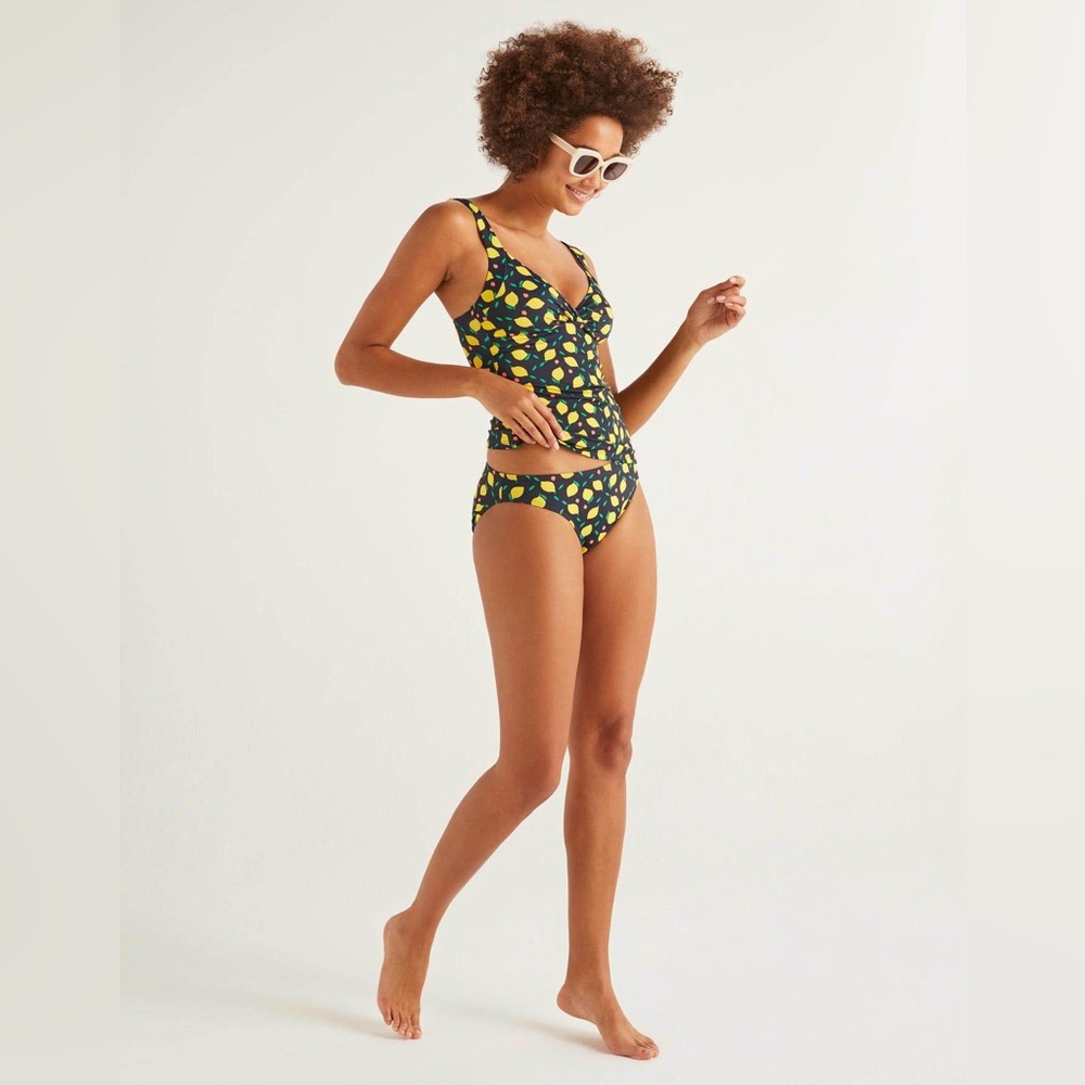 Boden Black and Yellow tankini top Swimwear